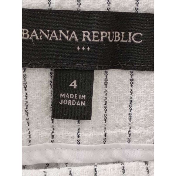 Banana Republic Pinstripe Belted High Rise Shorts White Black Size 4 W28 - Picture 3 of 10
